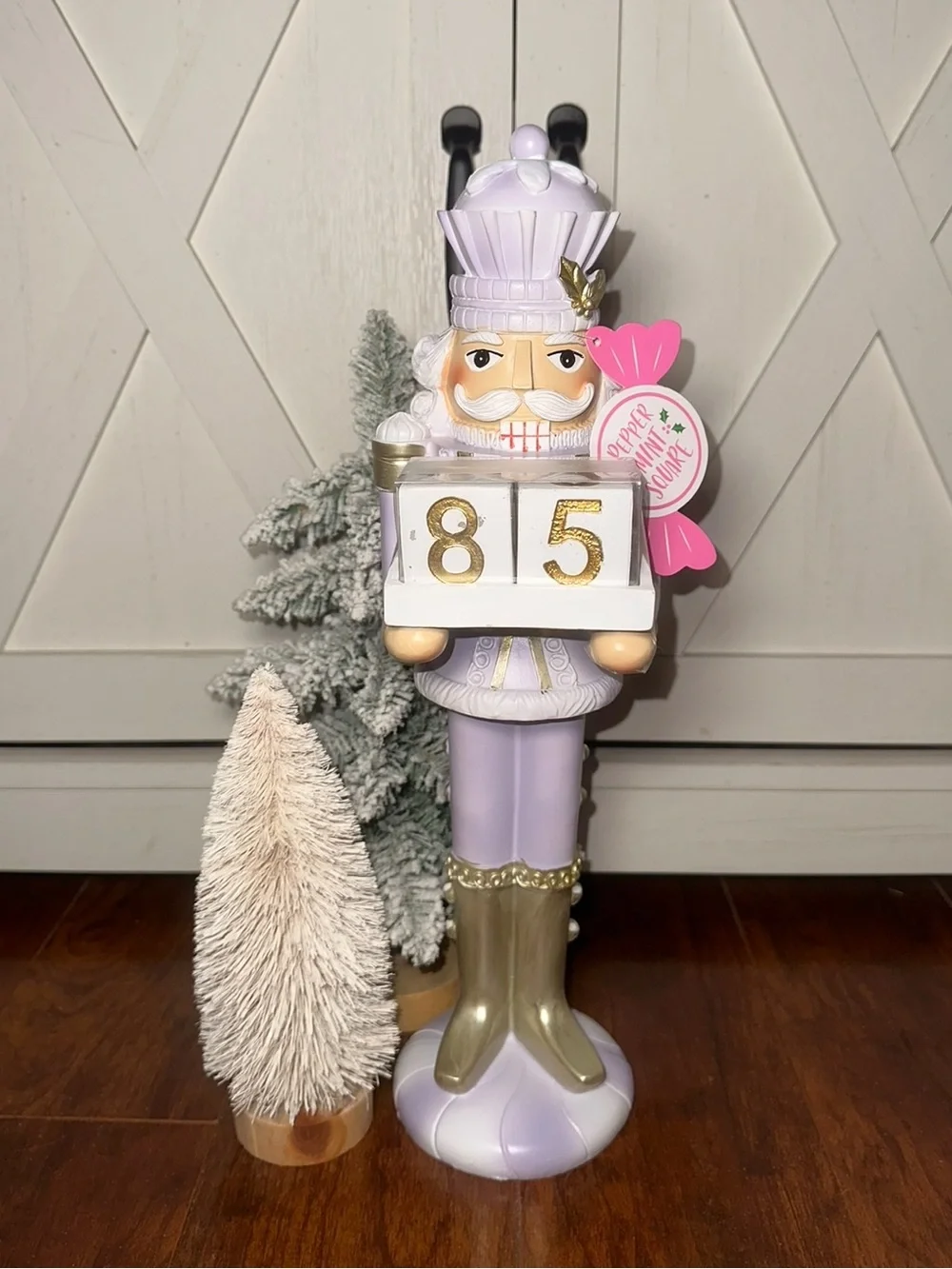 Peppermint Square Lilac & Gold Decorative Nutcracker Calendar Figurine